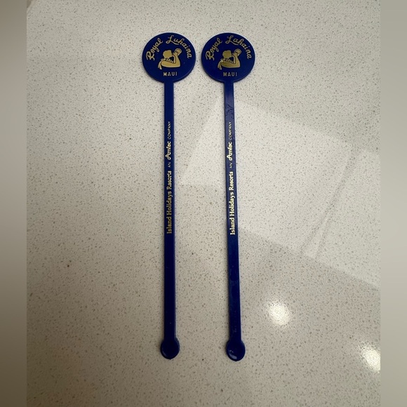 Set of 2 Vintage Swizzle Sticks Royal Lahaina Maui Hawaii Navy Blue Conch Shell - Picture 2 of 7